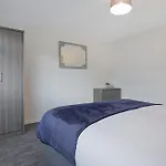 Apartmán Sleek & Tranquil Corner On Durham Road, Sleeps 4 Lackenby